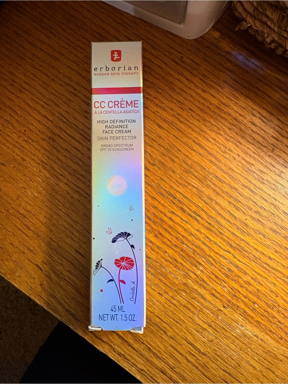 CC Crème Radiance Face Cream - Clair color
